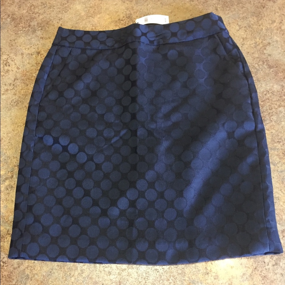 Banana. Republic Blue With Dots Lined Skirt Sz 4